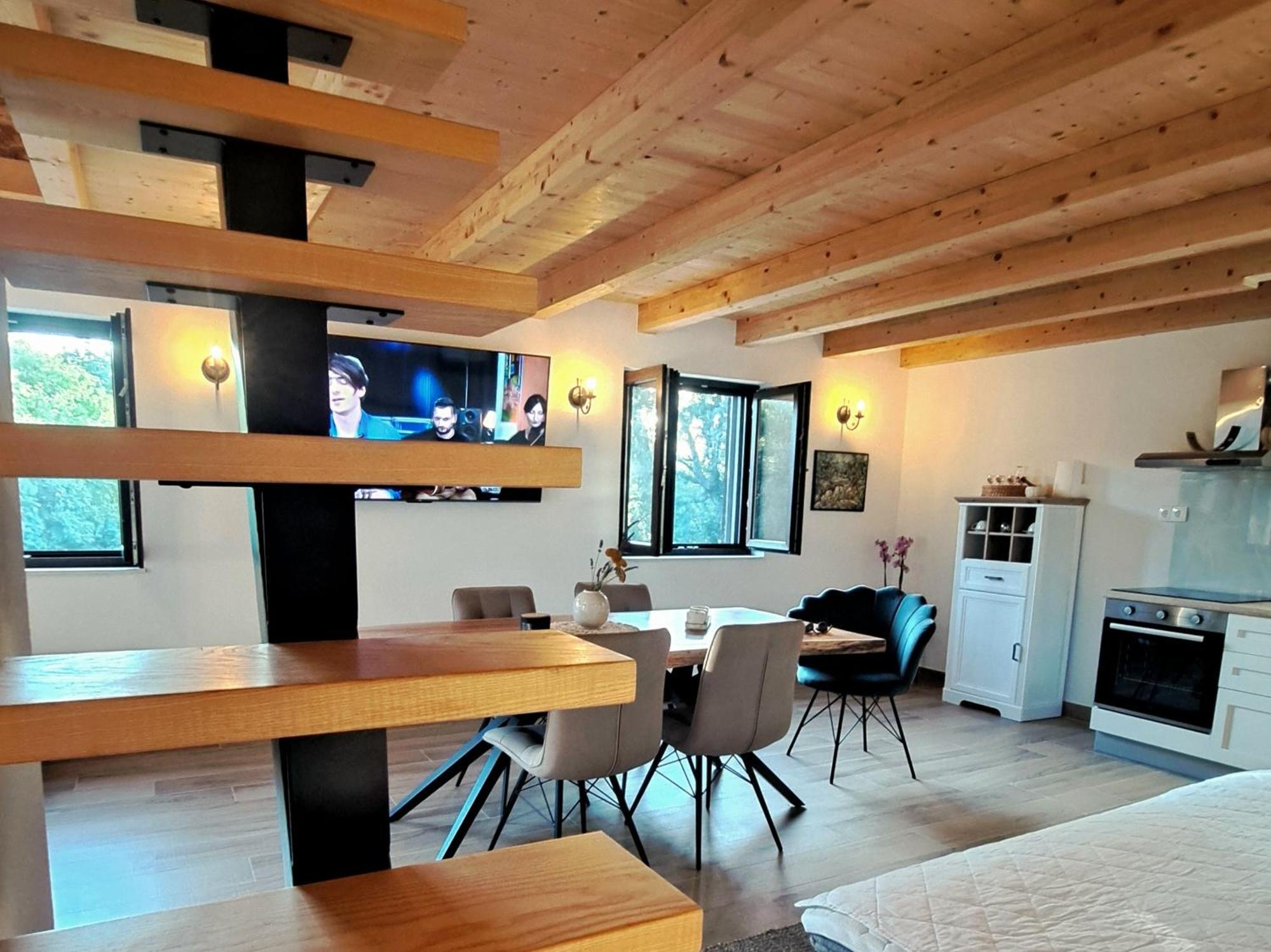 Relaxing Dalmatian House In Village Ljubitovica 外观 照片